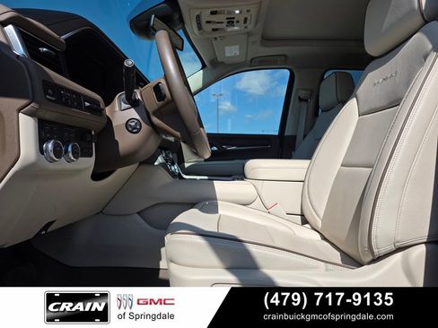 Used 2024 GMC Yukon XL Denali w/ Max Trailering Package AWD/4WD image 11
