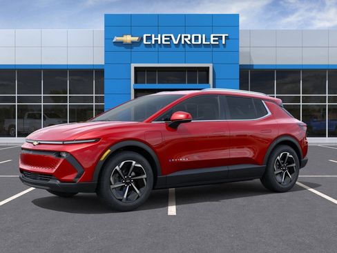 New 2026 Chevrolet Equinox EV LT image 2