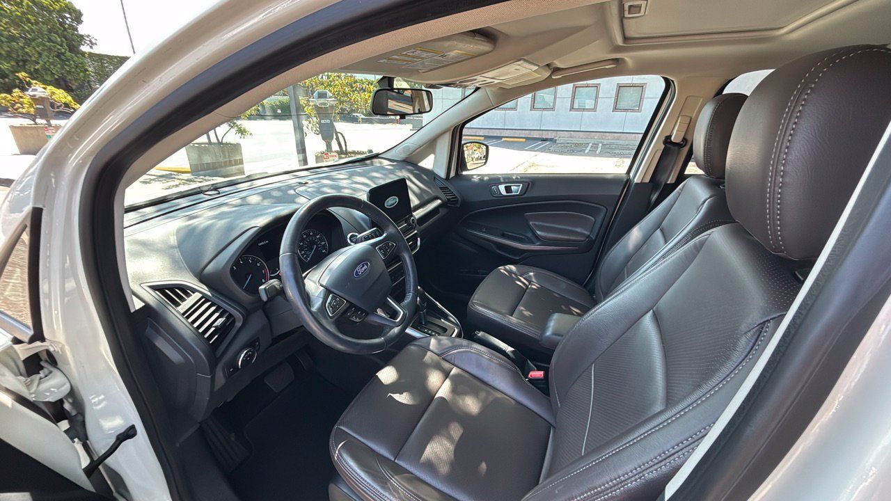 Used 2019 Ford EcoSport SE w/ SE Convenience Package FWD image 8