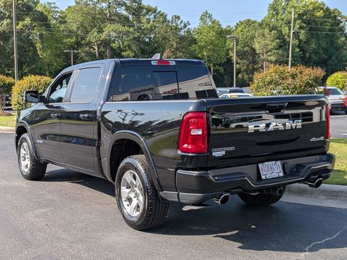 Used 2025 RAM 1500 Big Horn AWD/4WD image 7
