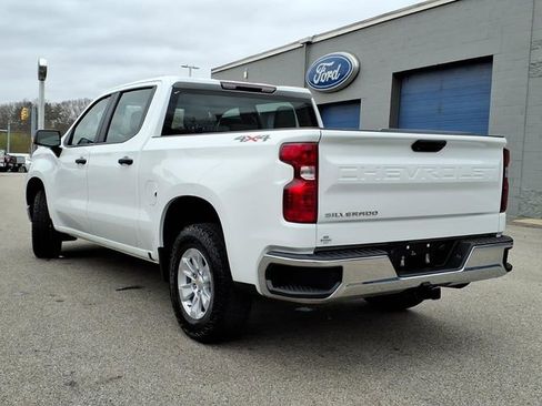 Used 2023 Chevrolet Silverado 1500 W/T w/ Trailering Package AWD/4WD image 3