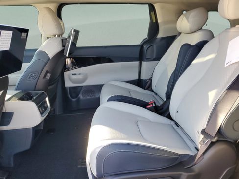 New 2026 Kia Carnival SX Prestige image 7