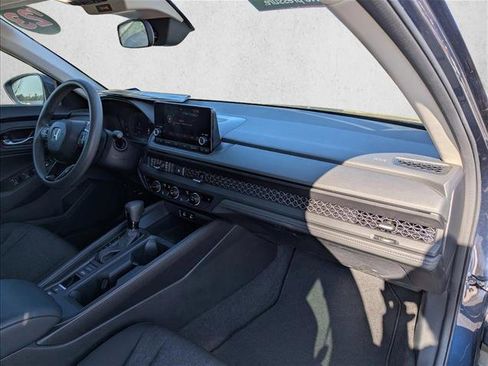 Used 2023 Honda Accord EX image 25
