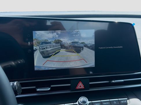 New 2026 Hyundai Elantra Limited FWD image 11