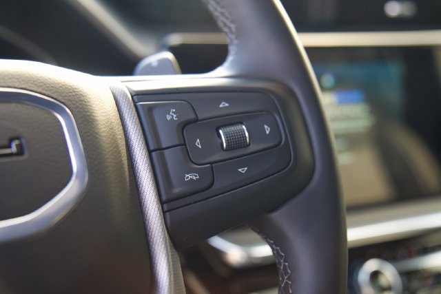 Used 2024 GMC Sierra 1500 Denali w/ Technology Package AWD/4WD image 19
