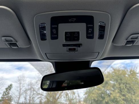 New 2025 Toyota Sienna XLE image 22