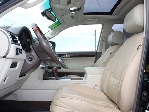 Used 2011 Lexus GX 460 w/ Convenience Pkg AWD/4WD image 11