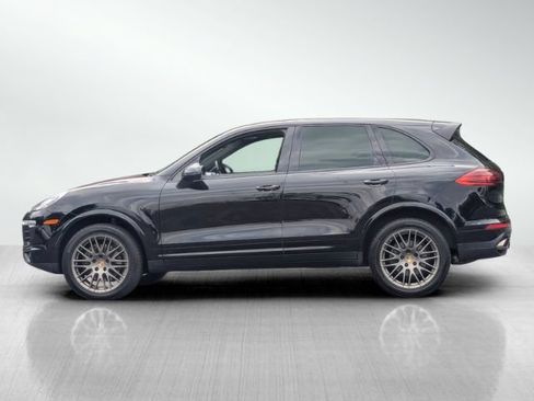 Used 2018 Porsche Cayenne AWD/4WD image 7