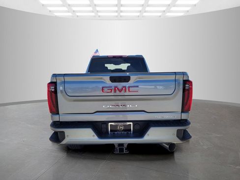 New 2026 GMC Sierra 2500 Denali w/ Denali Reserve Package AWD/4WD image 5