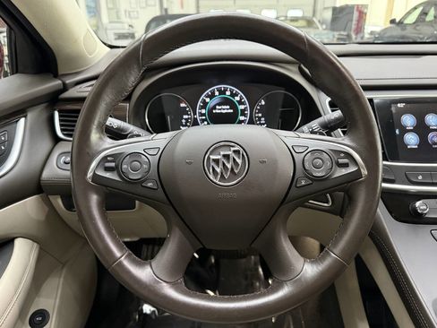 Used 2017 Buick LaCrosse Preferred image 22