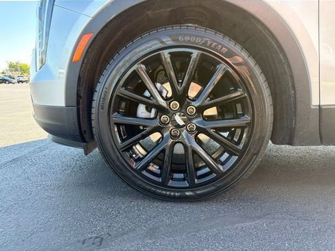 Used 2022 Cadillac XT4 Sport w/ Cold Weather Package AWD/4WD image 11