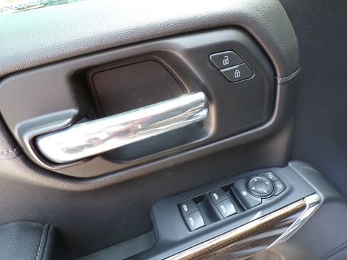 Used 2020 Chevrolet Silverado 1500 RST AWD/4WD image 23