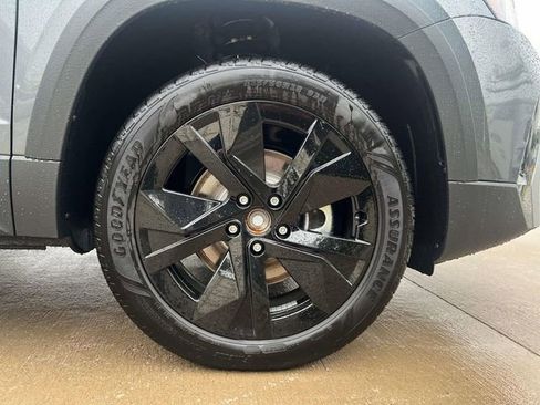 New 2026 Volkswagen Taos S FWD image 7