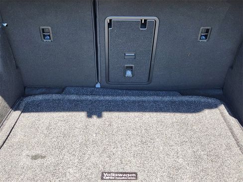 Used 2025 Volkswagen Taos SE image 22