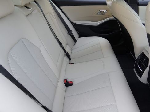 Certified 2024 BMW 330i Sedan RWD image 35