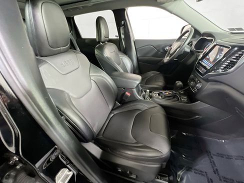 Used 2022 Jeep Cherokee Limited w/ Mopar Interior Package image 27