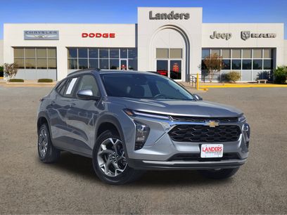 Used 2025 Chevrolet Trax LT w/ LT Convenience Package