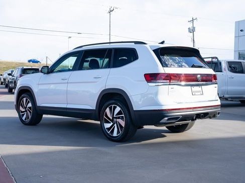 New 2026 Volkswagen Atlas SE image 4