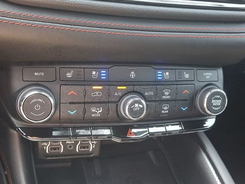 Used 2023 Dodge Durango R/T AWD/4WD image 17