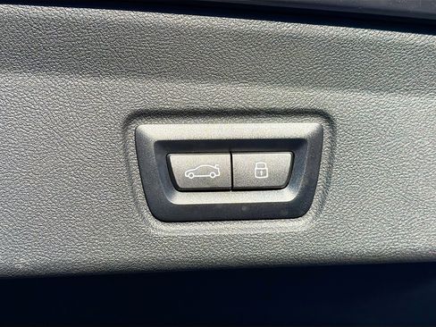 Used 2025 BMW i4 xDrive40i w/ M Sport Package image 13