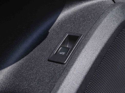 Used 2025 Audi Q5 Premium w/ Convenience Package AWD/4WD image 27