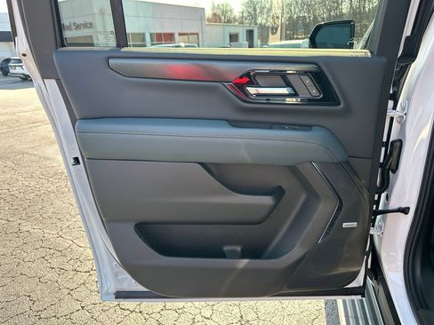 New 2026 GMC Yukon XL AT4 w/ AT4 Premium Plus Package image 22