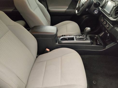 Used 2019 Toyota Tacoma SR w/ SR Convenience Package RWD image 21