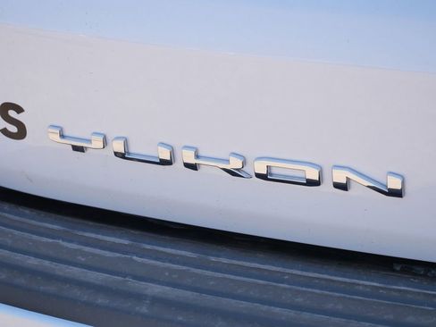 New 2026 GMC Yukon Elevation w/ Elevation Premium Package AWD/4WD image 16