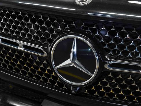Used 2025 Mercedes-Benz GLE 450 4MATIC image 8