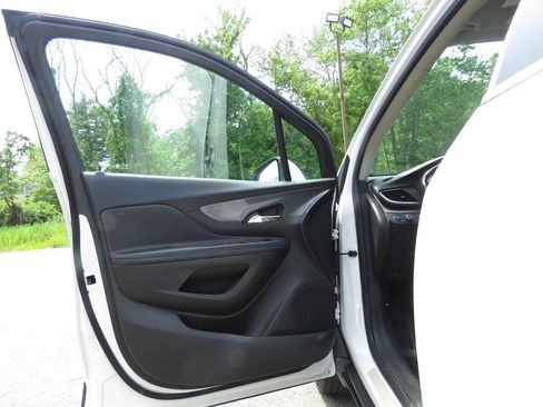 Used 2017 Buick Encore Preferred FWD image 9