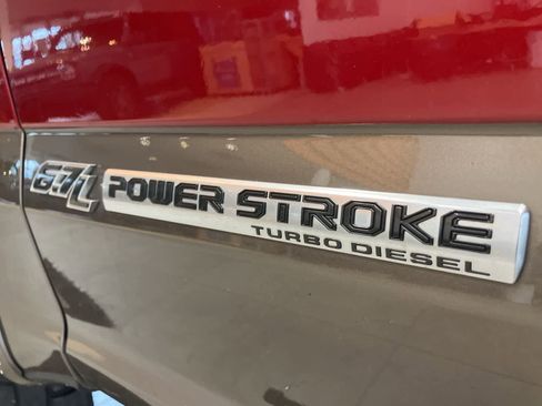 Used 2017 Ford F250 Lariat w/ Lariat Ultimate Package image 11