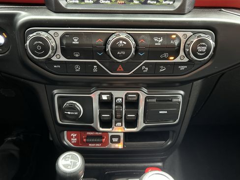 Used 2019 Jeep Wrangler Unlimited Rubicon image 93