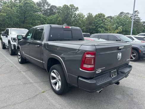 Used 2022 RAM 1500 Limited w/ Body Color Bumper Group AWD/4WD image 4