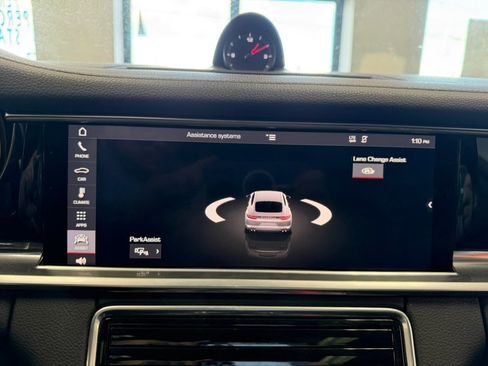 Used 2019 Porsche Panamera 4 image 74