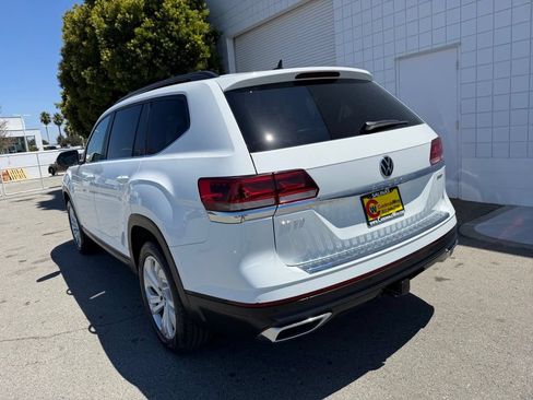 Used 2023 Volkswagen Atlas SE w/ Panoramic Sunroof Package AWD/4WD image 4