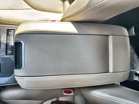 Used 2020 Toyota Highlander Limited image 28