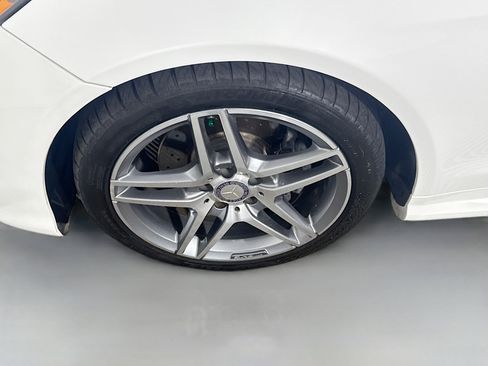 Used 2017 Mercedes-Benz E 400 E 400 image 36