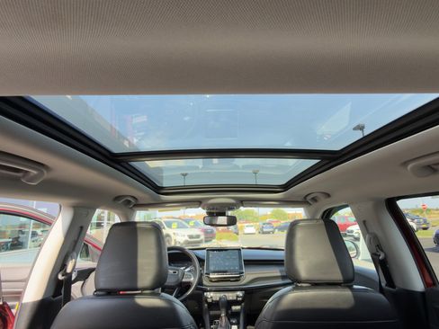 Used 2022 Jeep Compass Trailhawk w/ Sun and Sound Group image 21