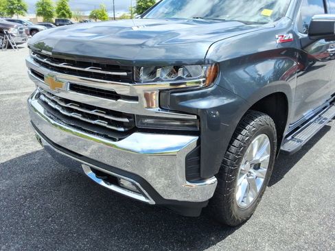 Used 2020 Chevrolet Silverado 1500 LTZ w/ LTZ Premium Package AWD/4WD image 9