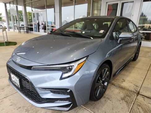 Certified 2026 Toyota Corolla SE AWD/4WD image 6