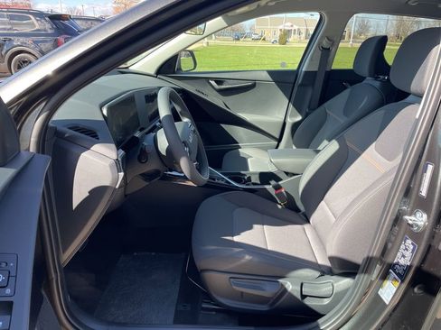 New 2026 Kia Niro LX image 8