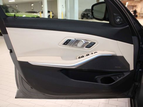 Certified 2023 BMW 330i 330i w/ Premium Package image 11