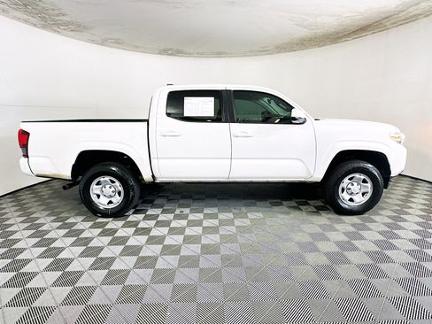 Used 2021 Toyota Tacoma SR w/ SR Convenience Package RWD image 2