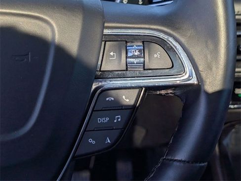 Used 2022 Lincoln Nautilus Reserve image 22