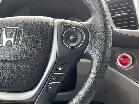 Used 2017 Honda Pilot LX image 13