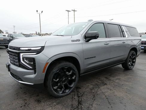 New 2026 Chevrolet Suburban High Country image 7