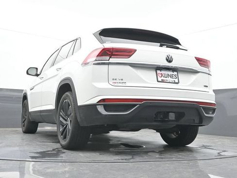 Used 2022 Volkswagen Atlas Cross Sport SE AWD/4WD image 30