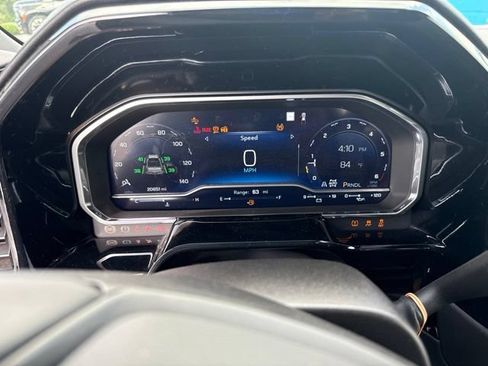 Used 2023 Chevrolet Silverado 1500 RST AWD/4WD image 14