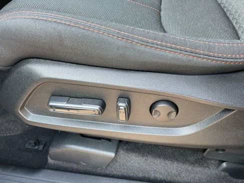 Used 2025 Honda Pilot Sport image 9