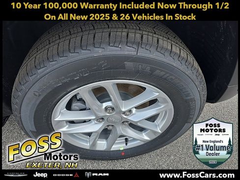 New 2025 Jeep Grand Cherokee Laredo X image 9